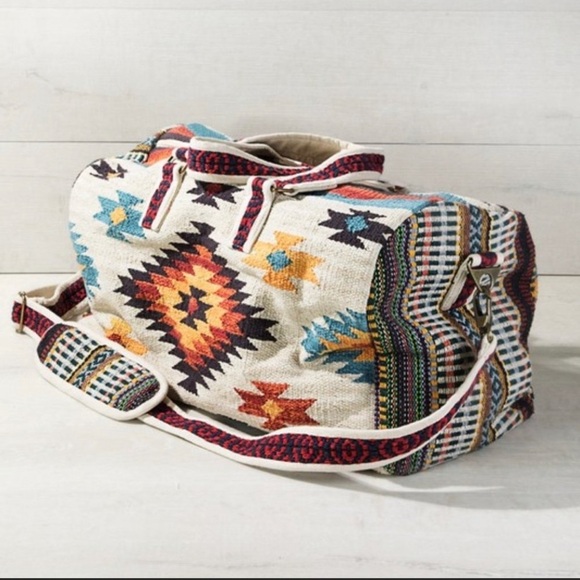 The CUALLI Aztec Inspired Print Weekender - Picture 3 of 7